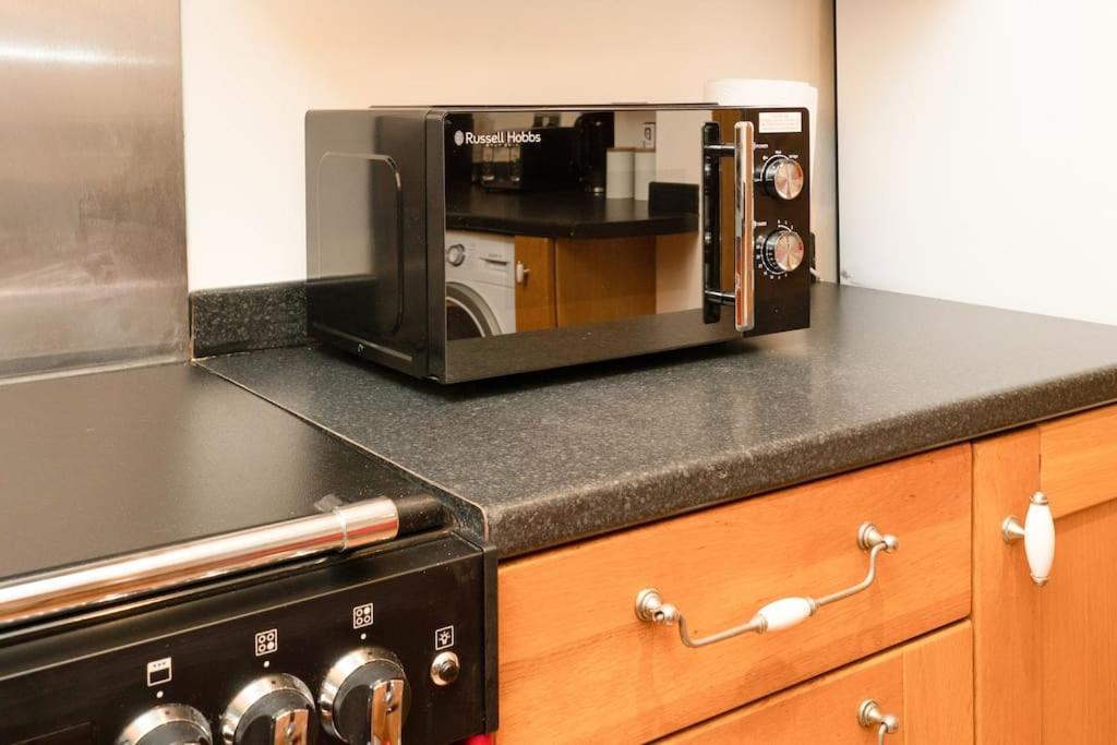 3 Bedroom Home Close To Town Centre With Wifi & Garden Royal Tunbridge Wells Eksteriør billede